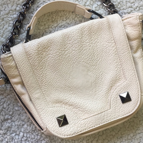Steve Madden Handbags - steve madden • crossbody